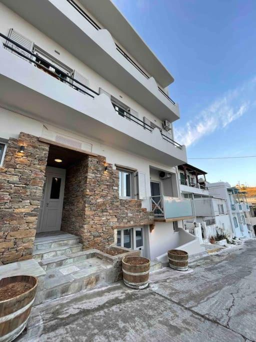Downtown Tinos View Apartment Kültér fotó